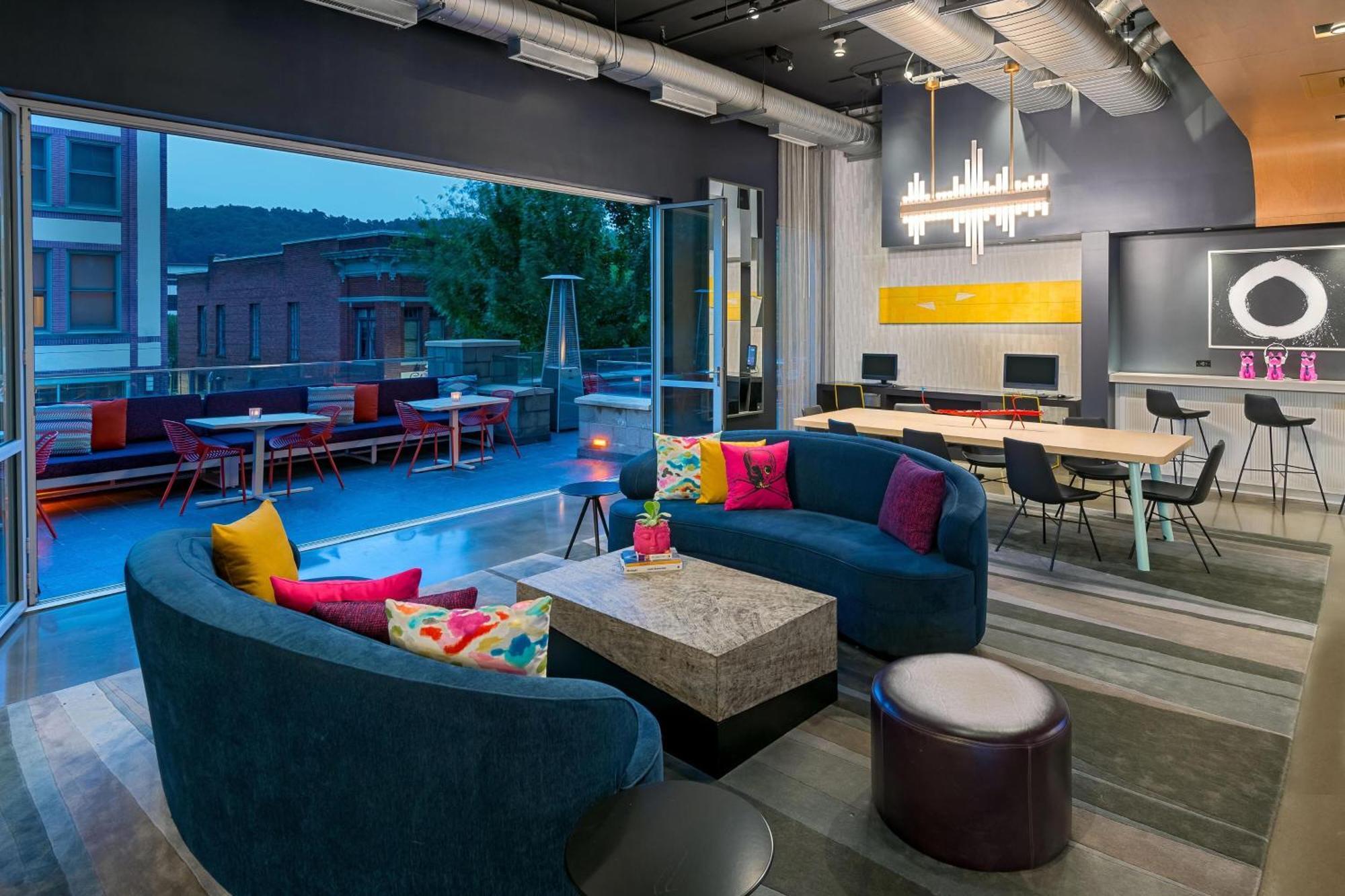 Aloft Asheville Downtown Exteriör bild
